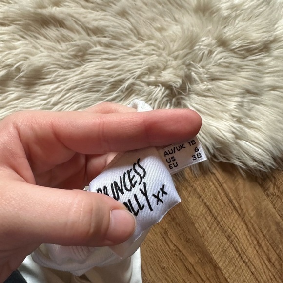 PRINCESS POLLY Classic White Ribbed Top - Picture 4 of 4